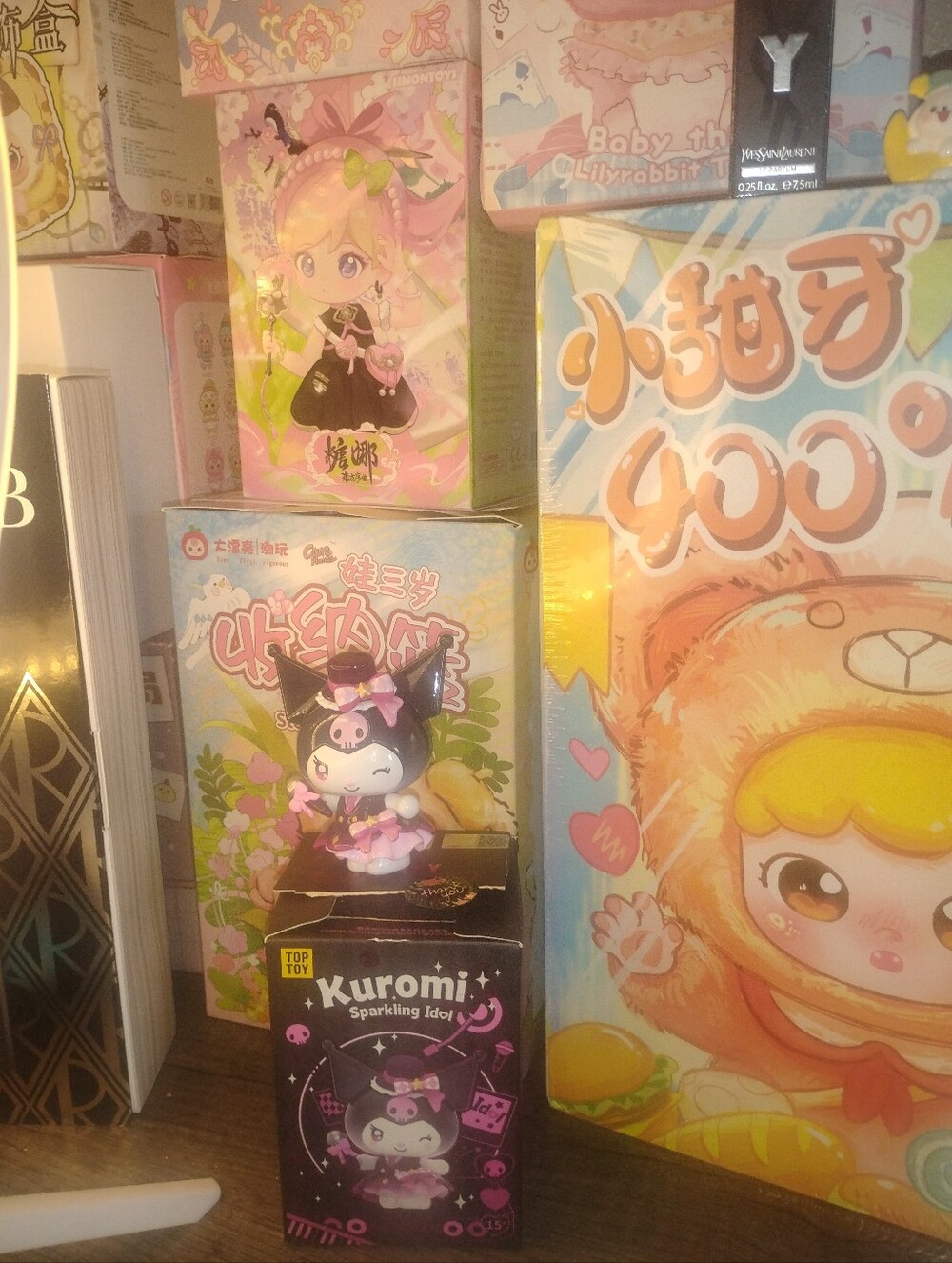 Kuromi Sparkling Idol Figurine - Black & Pink